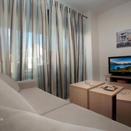 Onyx City Center Apartment Heraklion  Bagian luar foto