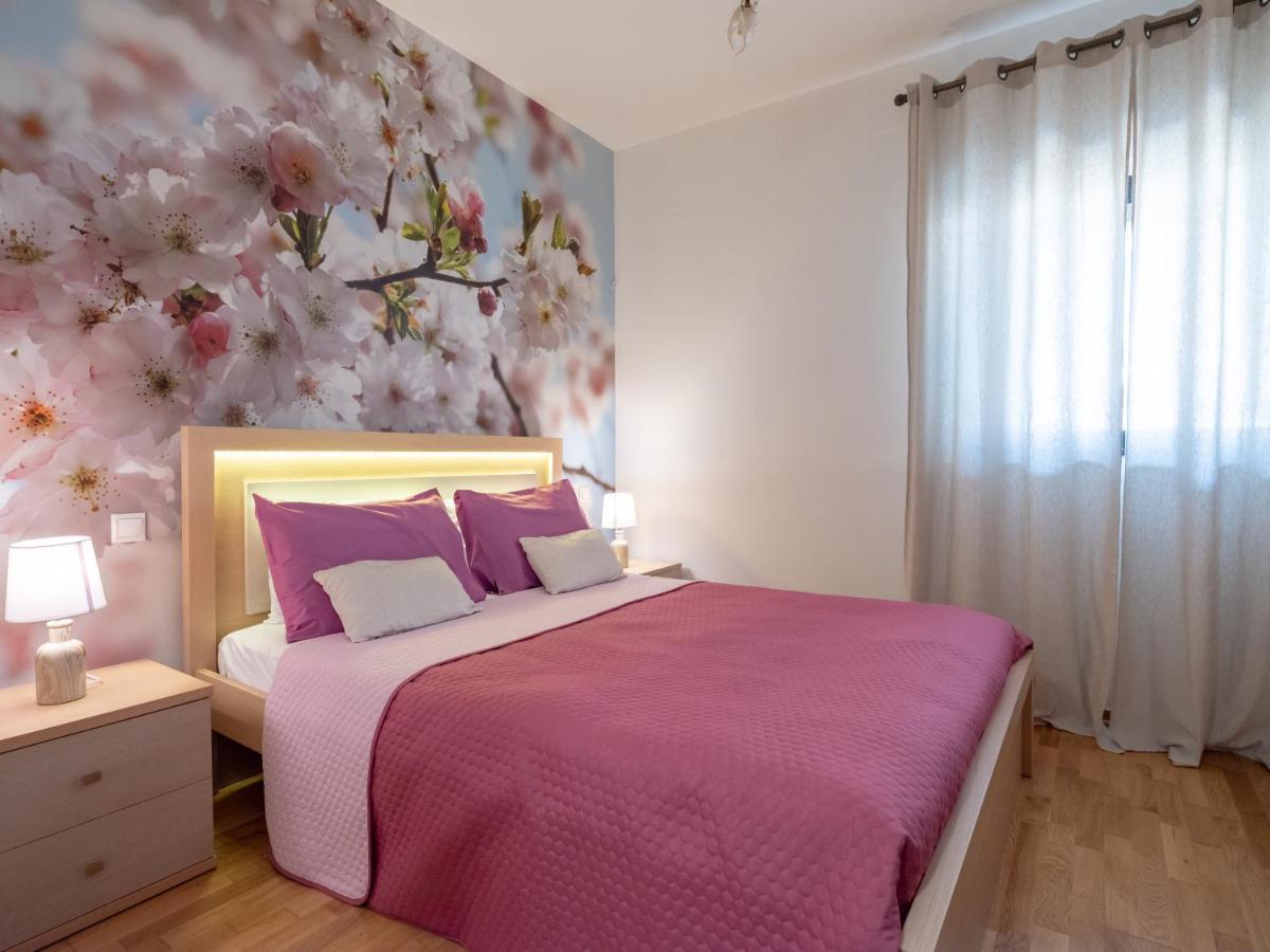Onyx City Center Apartment With Parking Heraklion  Bagian luar foto
